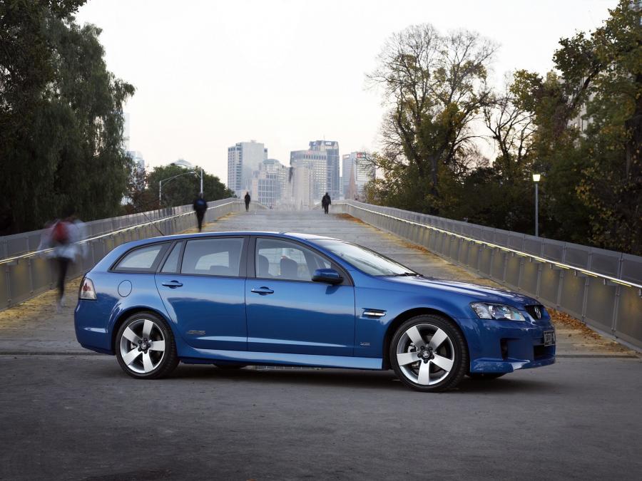  Holden Commodore SS V Sportwagon 2008 года  (фото 13 из 16)
